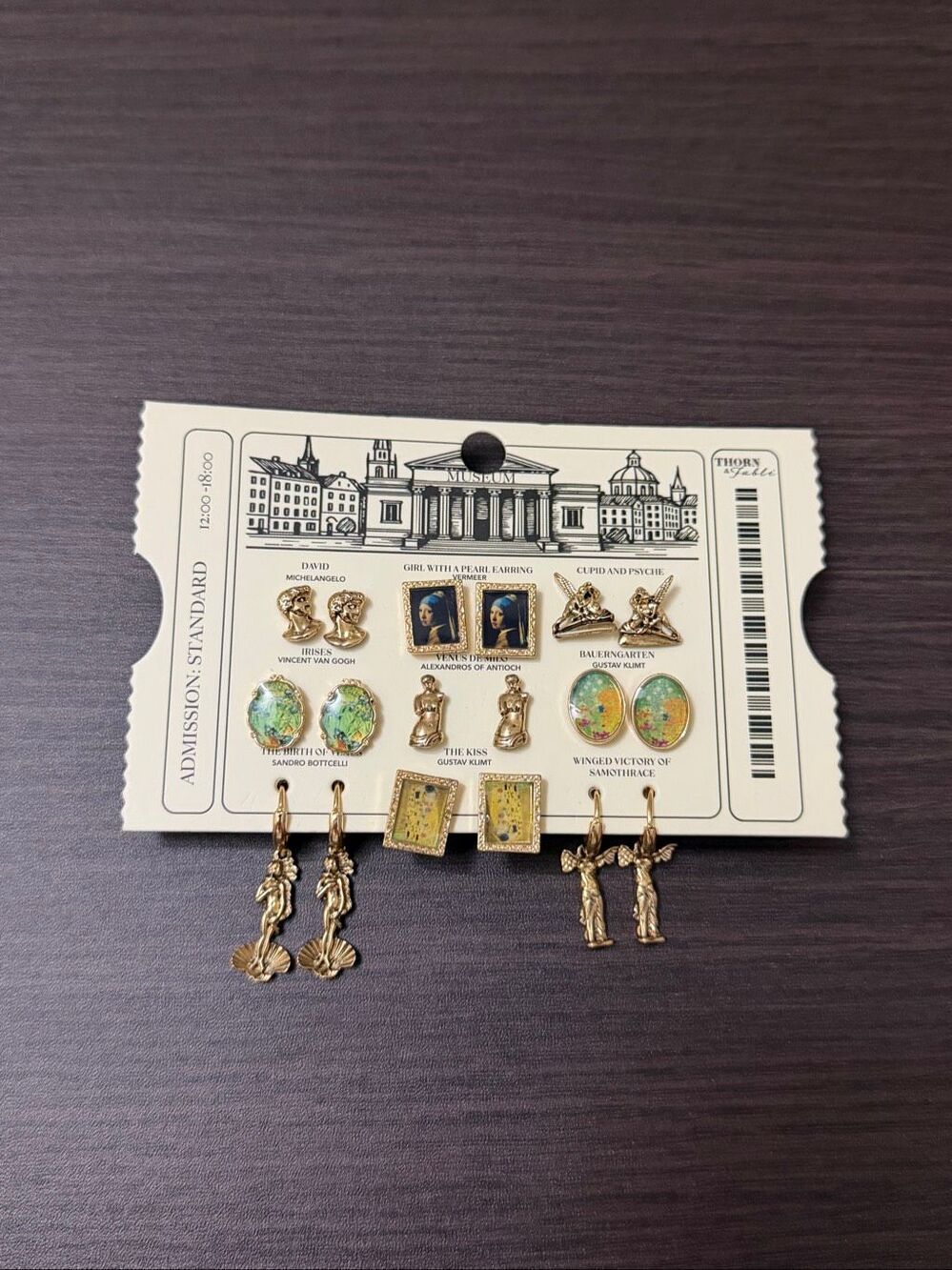 Thorn & Fable Art Museum Stud Earrings Set